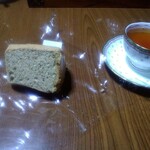 雪詩慕雲 - 持ち帰りの紅茶シフォンケーキ、紅茶