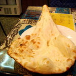 ナマステスパイス - ナンがでかっ