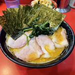 家系総本山 ラーメン 吉村家 - 中盛チャーシューメン+野菜畑+海苔 ¥1010+100+50