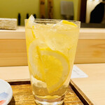 日本橋 蕎ノ字 - ◎白州のハイボール。スライスレモン入りにして貰う。
