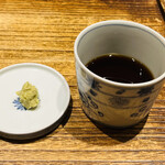 日本橋 蕎ノ字 - ◎蕎麦つゆと伊豆産の生ワサビ。蕎麦つゆは絶品。