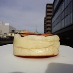 コトリパン - コトリクリームパン