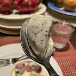 キャトルラパン - ドラゴンフルーツもありましたよ