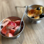 タベルナ・バルボーネ - フルーツコンポート、カタラーナ