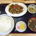 醍醐 - レバニラ定食