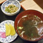 醍醐 - 「レバニラ定食」の副菜等