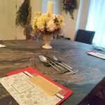 スープとカレー ボンジョルネ - 内観  お洒落で落ち着いた雰囲気