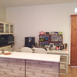 スープとカレー ボンジョルネ - 盛り付けテーブル  ここでシェフが仕上げを行う