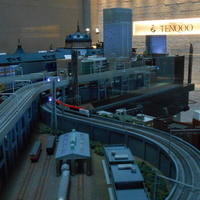 Dining & Bar TENQOO - お店の前に広がる列車の模型。。。走ってます(*^^)v