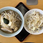 ラーメン もっけだの - 2022.1～冬季限定『スパイシーグリーンカレーラーメンニンニクヤサイマシマシ』