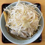 ラーメン もっけだの - 『スパイシーグリーンカレーラーメンニンニクヤサイマシマシ』