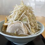 ラーメン もっけだの - 『スパイシーグリーンカレーラーメンニンニクヤサイマシマシ』