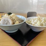 ラーメン もっけだの - 2022.1～冬季限定『スパイシーグリーンカレーラーメンニンニクヤサイマシマシ』