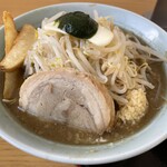 ラーメン もっけだの - 『スパイシーグリーンカレーラーメンニンニクヤサイマシ』