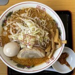 ラーメン もっけだの - 『赤唐味噌中華+食べるラー油』