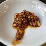 ラーメン もっけだの - 『赤唐味噌中華+食べるラー油』の食べるラー油