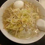 珍来総本店 - タンメン ゆで卵投入！