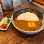 Hyakubammenosaru - インド風野菜カレーゆで卵トッピング