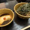 なぜ蕎麦にラー油を入れるのか。 新橋店