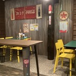 立ち食いそば・うどん ナイトレトロ - 内観
