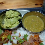 ポーク ベリー キャンティーン - サルサヴェルデ・ワカモレ