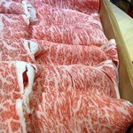 ステーキハウス 村岡 - まさに、超至福のお肉の宝箱状態ですよね。まさに、幻の黒毛和牛ですよね。