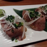 jikammuseigentabenomihoudaihyakurokujuugoshutakumi - 和牛炙り寿司