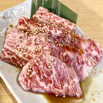 焼肉　戸板商店 - 