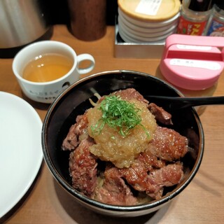 1ポンドのステーキハンバーグ タケル_1