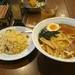 新栄福楼 - ラーメン、半チャーハン