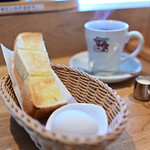 Komeda Kohi Ten - モーニングA@サービス│コメダブレンド(たっぷりサイズ)@税込590円