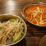 ポカラ - セットのサラダとチキンジンジャーカレー