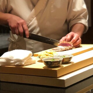 心よりご満足頂くために、洗練された上質な懐石料理をご提供