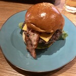 BAN BURGER - 「ベーコンチーズバーガー」(950円)