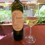 IL PINOLO LEVITA - NV Fontevecchia VERDICCHIO DEI CASTELLI DI JEST CASA FARNETO　950円/120mlグラス