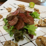 IL PINOLO LEVITA - 牛ヒレ肉のタリアータ　芽キャベツとポルチーニ茸添え　バルサミコソース　2500円