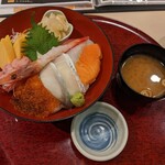 釧路ふく亭 - 海鮮丼（1430円）