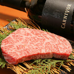 赤身肉が得意な【近江や】のイチオシは『特選赤味ステーキ』
