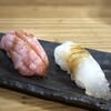 Sushi Sakaba Saji - 大トロ(350円）と鮃(300円）を追加。