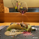 丸新 - 黒樺牛ﾗﾝﾌﾟの炭火焼とChauvenet Chopin Bourgogne Pinot Noir