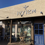 IVYIZM - 