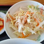 Kyuuryuu - 白菜サラダです。ごまドレッシングたっぷり！！