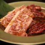 黒毛和牛食べ放題 焼肉結局たれ。 - 