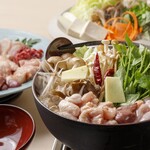 Medicinal Food chicken soup pot with Daisen chicken and colorful mushrooms ~Aged soy sauce~
