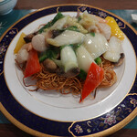 龍皇軒 香港料理 - 香港スタイル　海鮮焼きそば