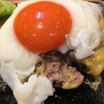 池袋 大人のハンバーグ - 肉汁たっぷり