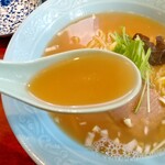 餃子のハルピン - 「ラーメン」スープ