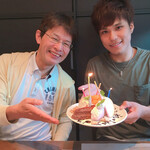 洋食Ken-ta - 当方と島崎君 ＆ハピバケーキ