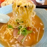 餃子のハルピン - 「ラーメン」麺アップ