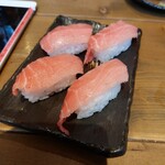 Sushi Sakaba Fujiyama - スタッフをせっついたら、大トロ祭り